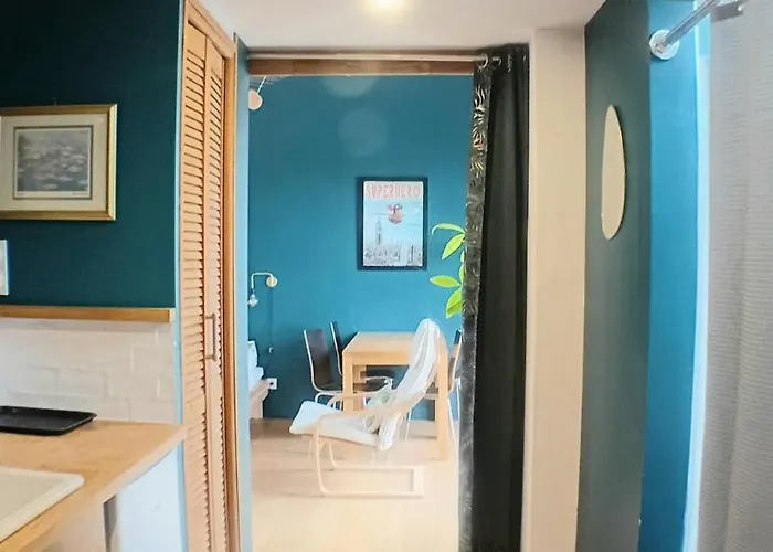 Prive Avec Terrasse En Centre Διαμέρισμα *